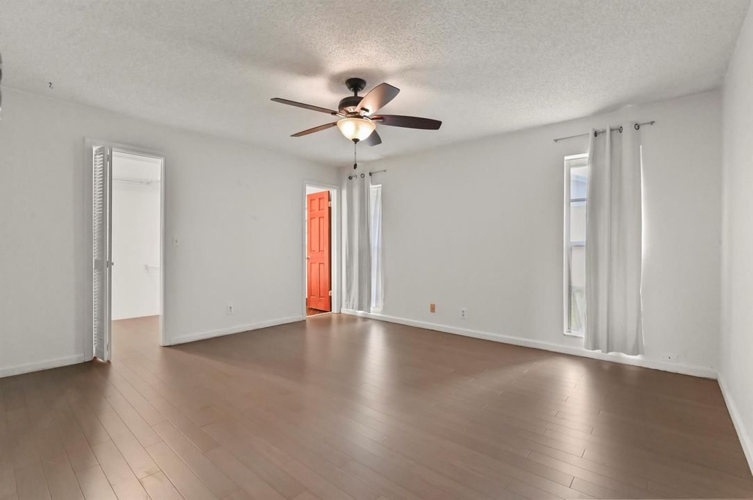 20 Bedroom 01