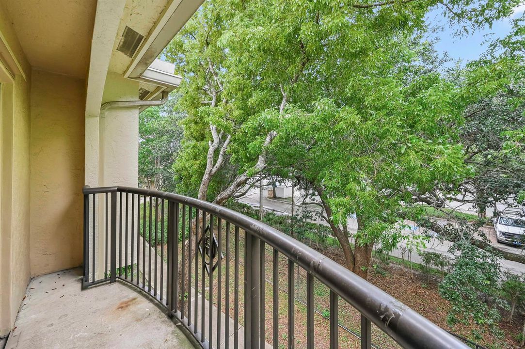 1100 Crestwood Ct S #1109 Royal Palm Bea