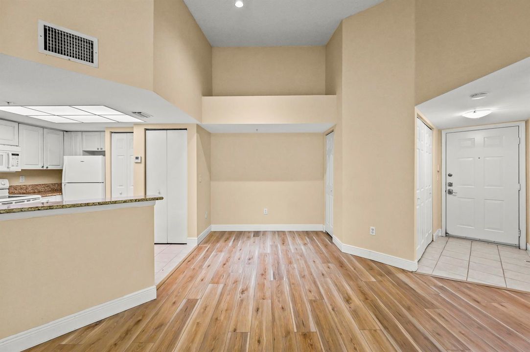 1100 Crestwood Ct S #1109 Royal Palm Bea
