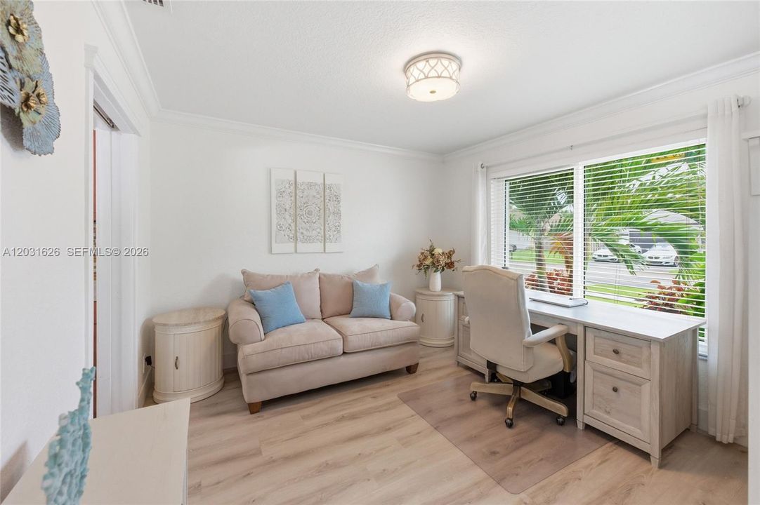 En Venta: $799,000 (4 camas, 2 baños, 1822 Pies cuadrados)