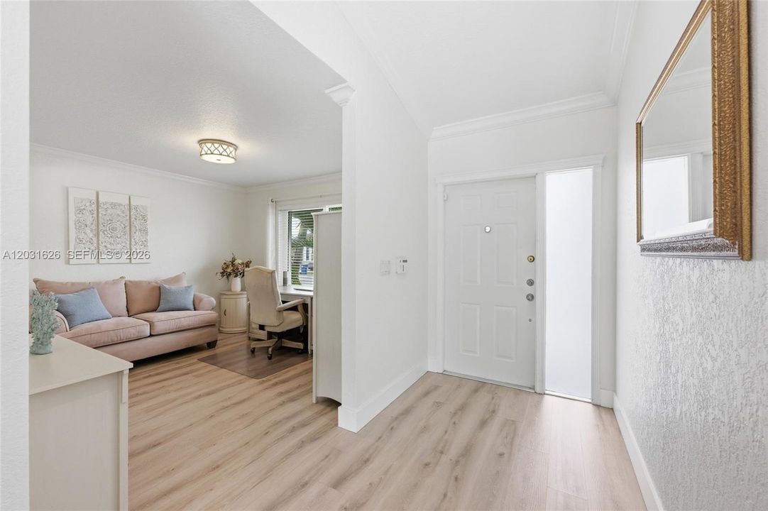 En Venta: $799,000 (4 camas, 2 baños, 1822 Pies cuadrados)