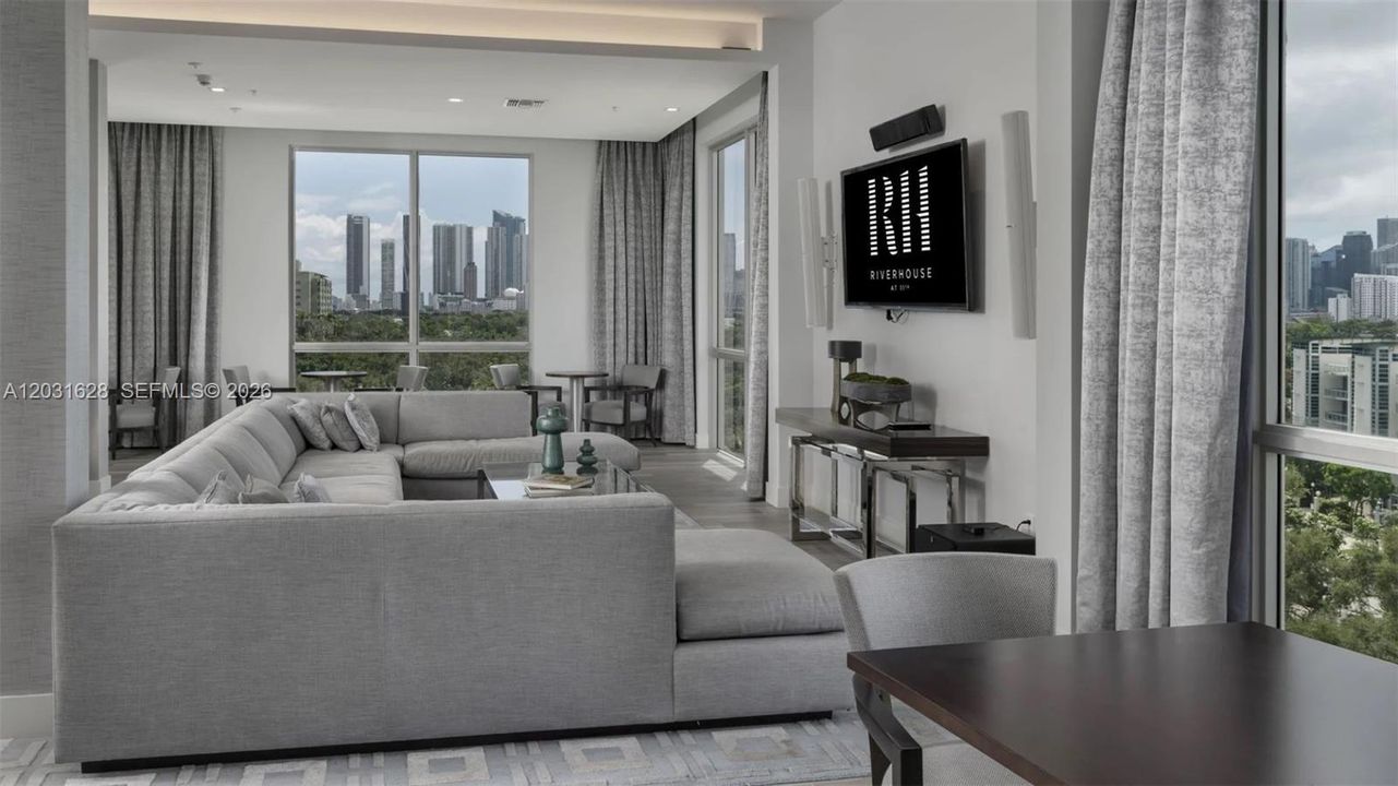 For Rent: $3,099 (2 beds, 2 baths, 1060 Square Feet)