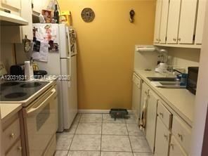 For Sale: $130,000 (1 beds, 1 baths, 685 Square Feet)