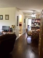 For Sale: $130,000 (1 beds, 1 baths, 685 Square Feet)