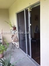 For Sale: $130,000 (1 beds, 1 baths, 685 Square Feet)