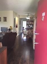 For Sale: $130,000 (1 beds, 1 baths, 685 Square Feet)