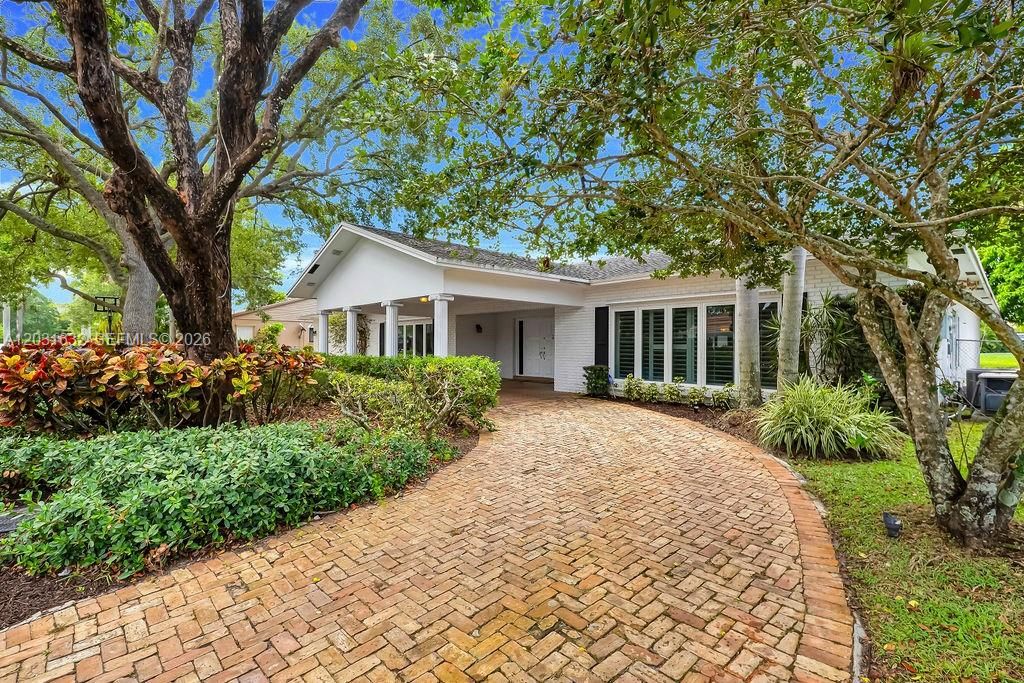 For Sale: $1,317,400 (5 beds, 3 baths, 3726 Square Feet)