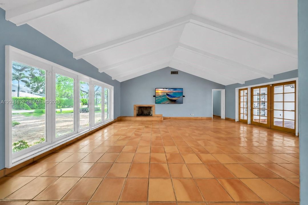 For Sale: $1,317,400 (5 beds, 3 baths, 3726 Square Feet)