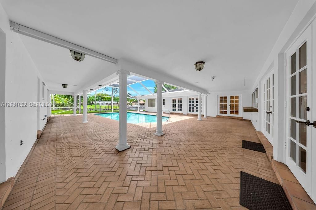 For Sale: $1,317,400 (5 beds, 3 baths, 3726 Square Feet)