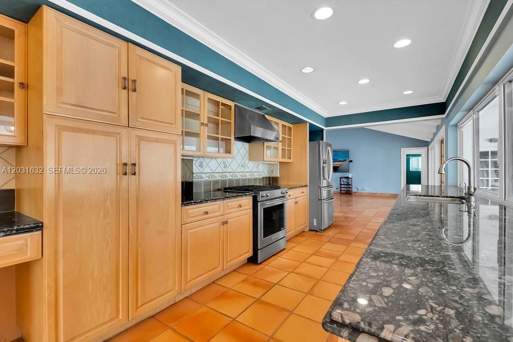 For Sale: $1,317,400 (5 beds, 3 baths, 3726 Square Feet)