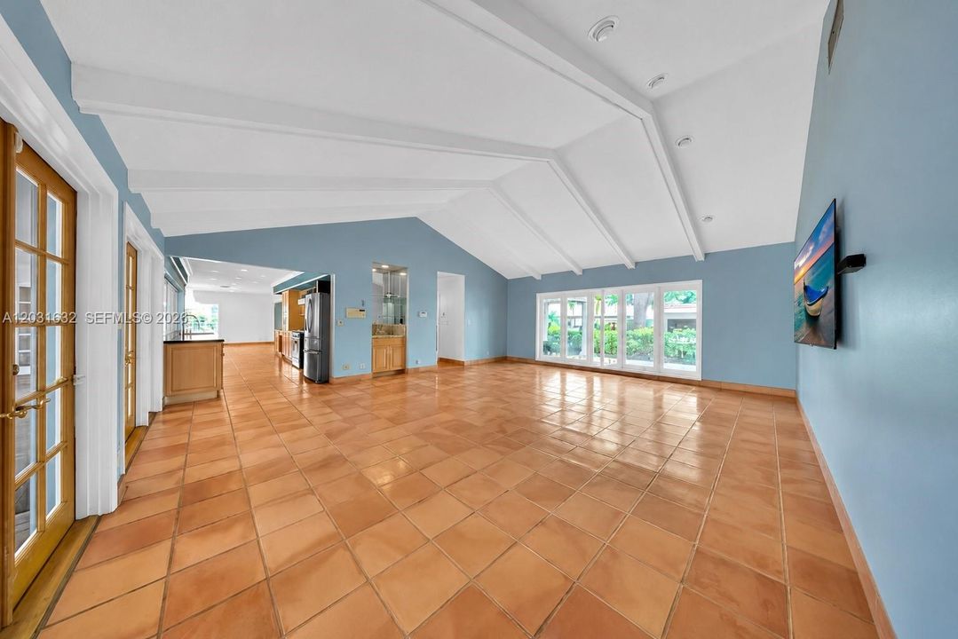 For Sale: $1,317,400 (5 beds, 3 baths, 3726 Square Feet)