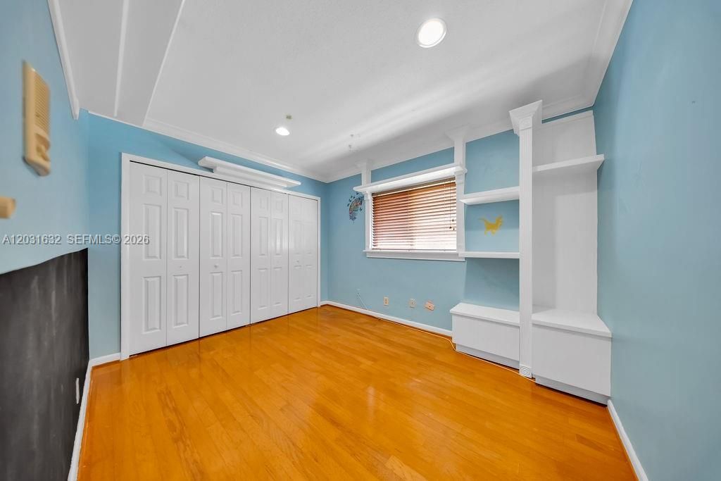 For Sale: $1,317,400 (5 beds, 3 baths, 3726 Square Feet)