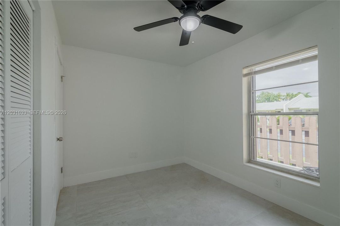 For Rent: $2,600 (2 beds, 1 baths, 1015 Square Feet)