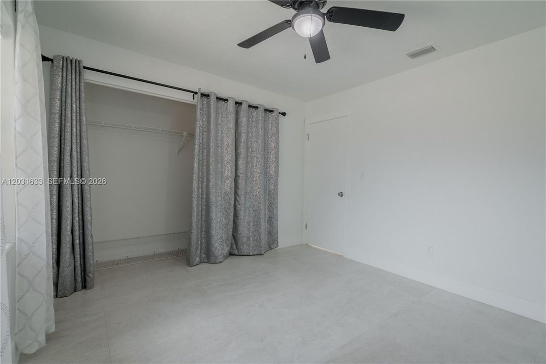 For Rent: $2,600 (2 beds, 1 baths, 1015 Square Feet)