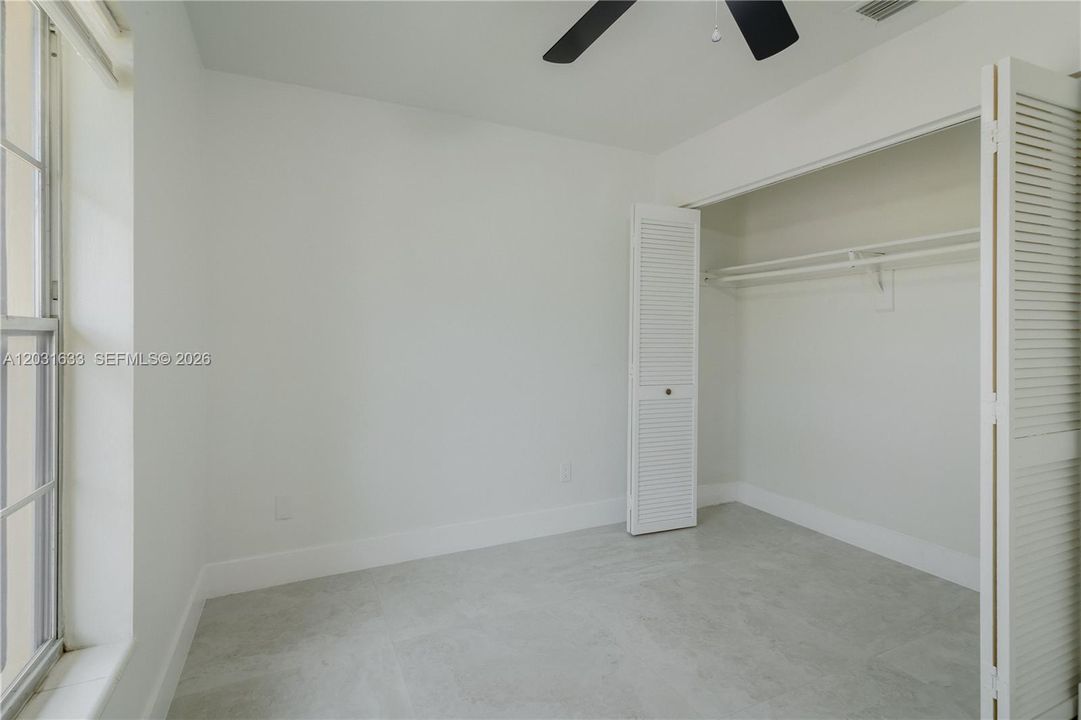For Rent: $2,600 (2 beds, 1 baths, 1015 Square Feet)