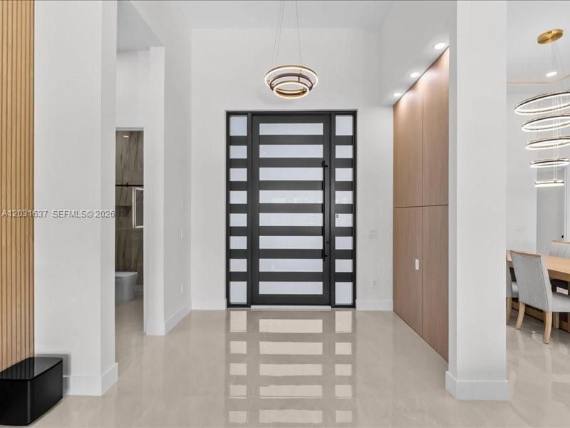 For Sale: $1,425,000 (5 beds, 5 baths, 3336 Square Feet)