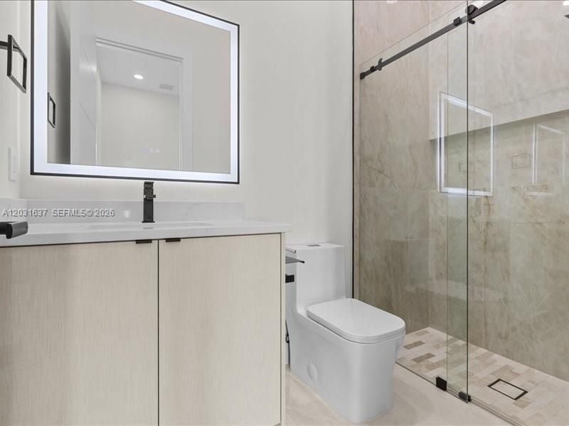 For Sale: $1,425,000 (5 beds, 5 baths, 3336 Square Feet)