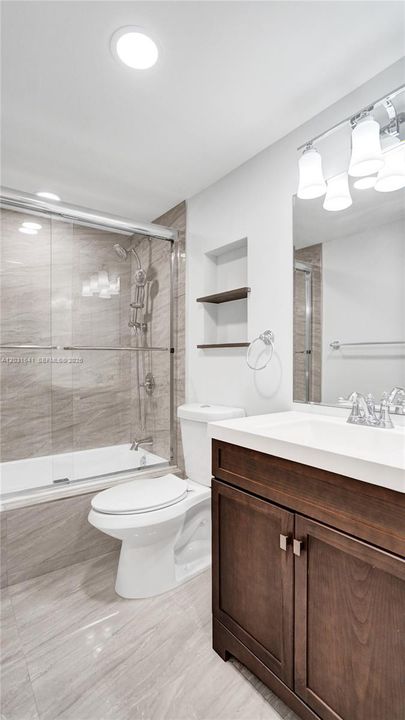 For Sale: $415,900 (2 beds, 2 baths, 960 Square Feet)