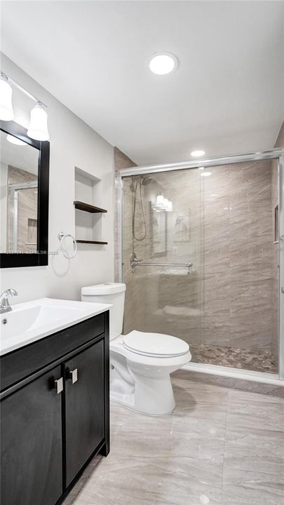 For Sale: $415,900 (2 beds, 2 baths, 960 Square Feet)