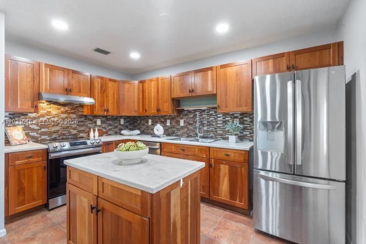 For Sale: $515,000 (3 beds, 2 baths, 1310 Square Feet)