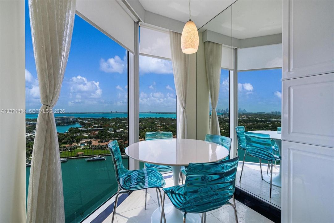 For Rent: $7,900 (2 beds, 2 baths, 1380 Square Feet)