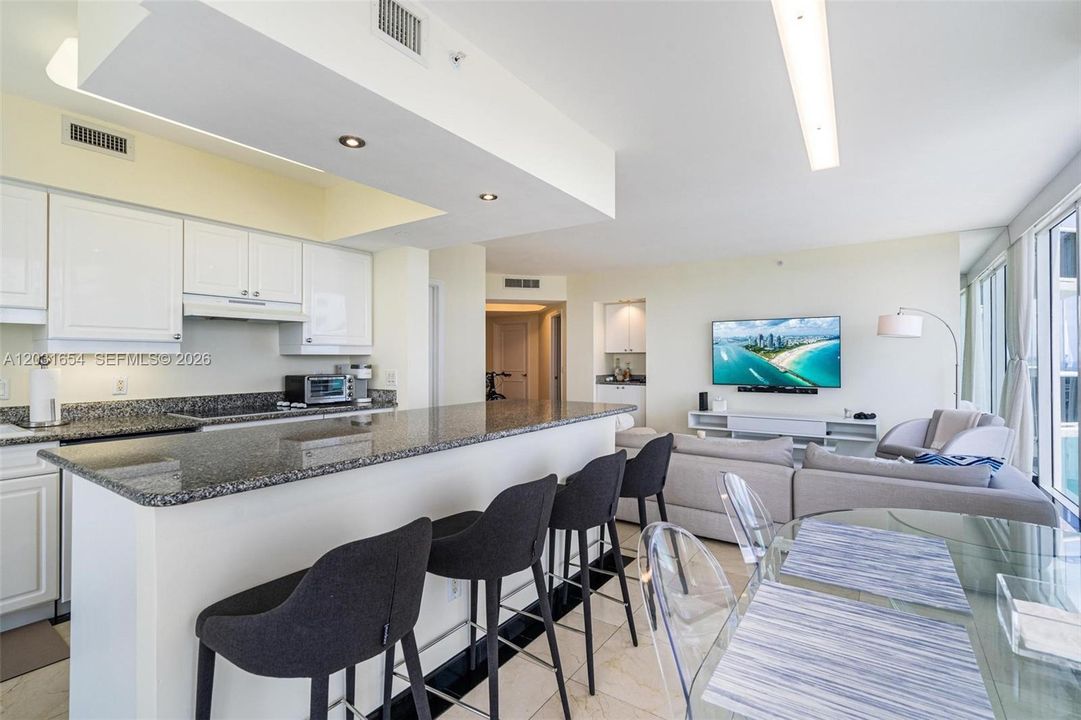 For Rent: $7,900 (2 beds, 2 baths, 1380 Square Feet)