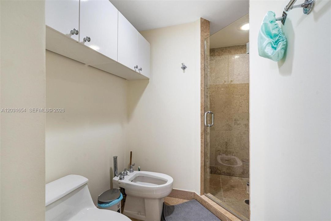 For Rent: $7,900 (2 beds, 2 baths, 1380 Square Feet)