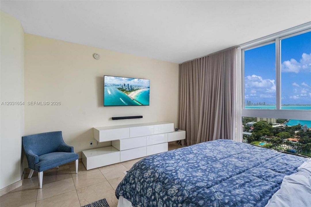 For Rent: $7,900 (2 beds, 2 baths, 1380 Square Feet)