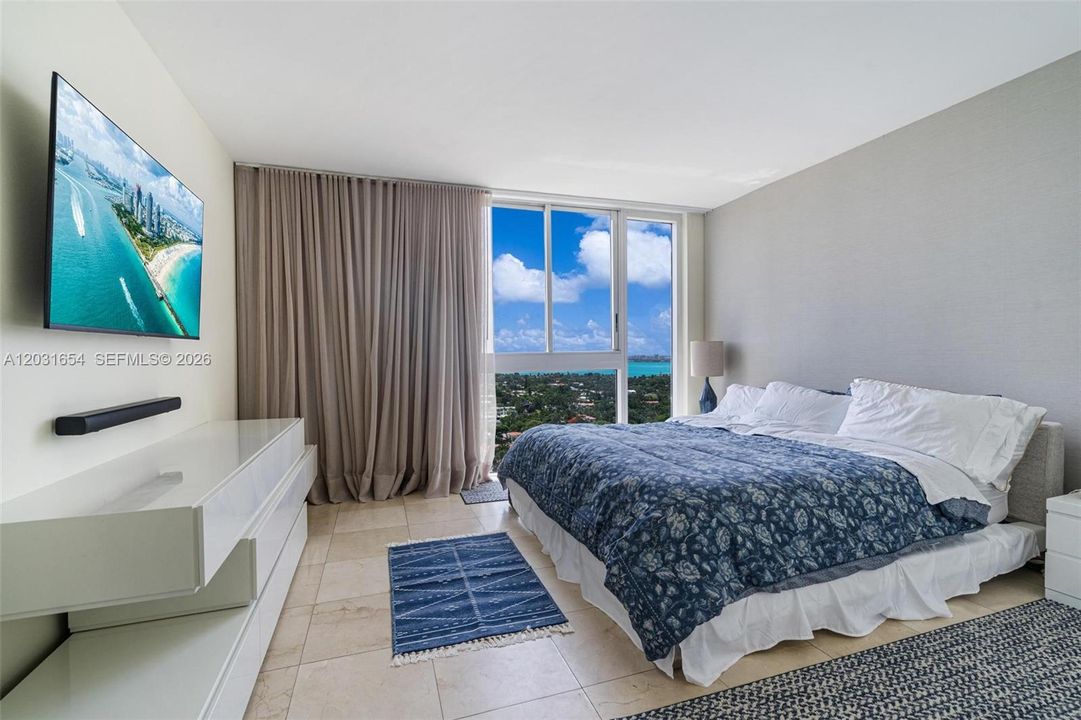 For Rent: $7,900 (2 beds, 2 baths, 1380 Square Feet)