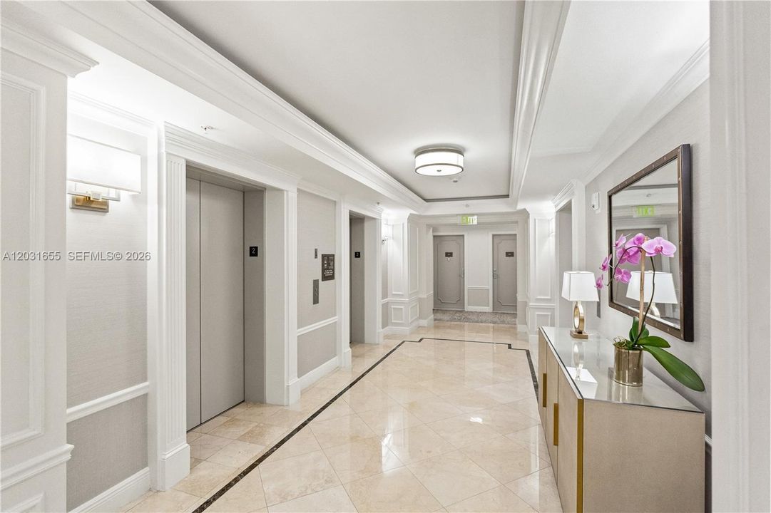 For Sale: $1,729,000 (2 beds, 2 baths, 1560 Square Feet)