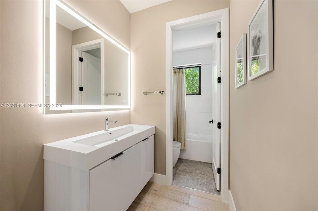 For Sale: $8,750,000 (6 beds, 5 baths, 4823 Square Feet)