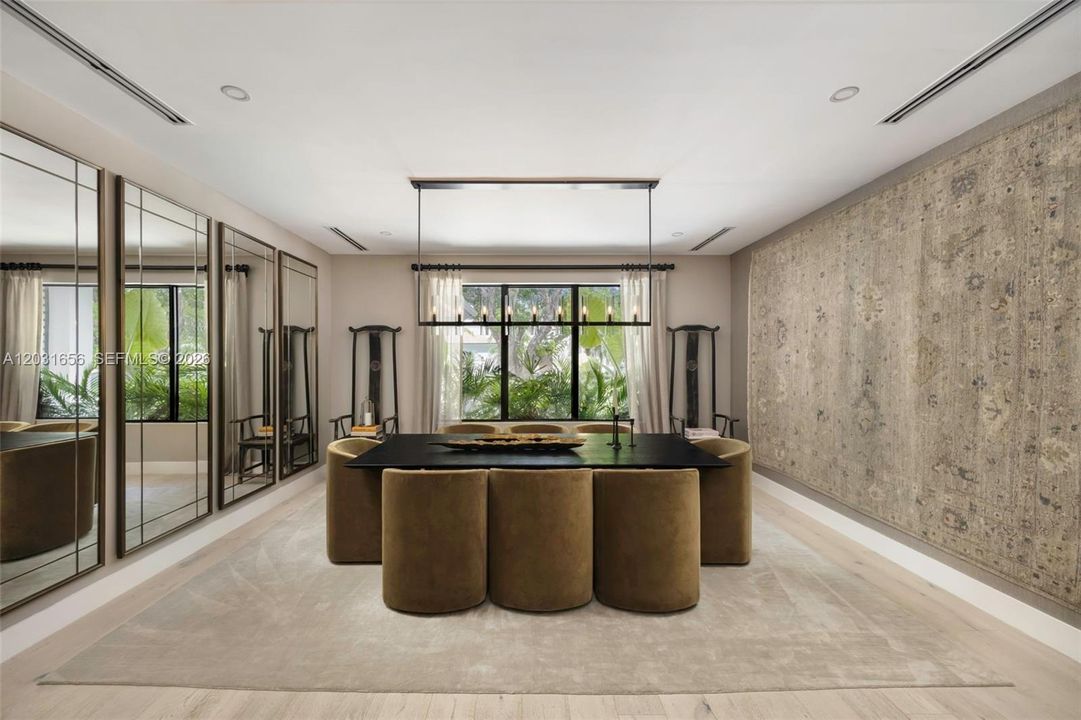 For Sale: $8,750,000 (6 beds, 5 baths, 4823 Square Feet)