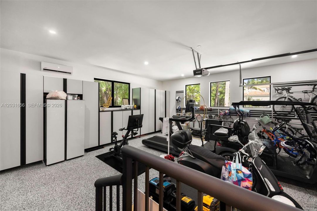 For Sale: $8,750,000 (6 beds, 5 baths, 4823 Square Feet)