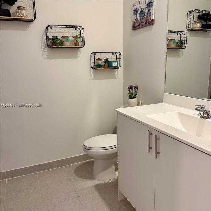 В аренду: $3,500 (4 спален, 2 ванн, 1820 Квадратных фут)