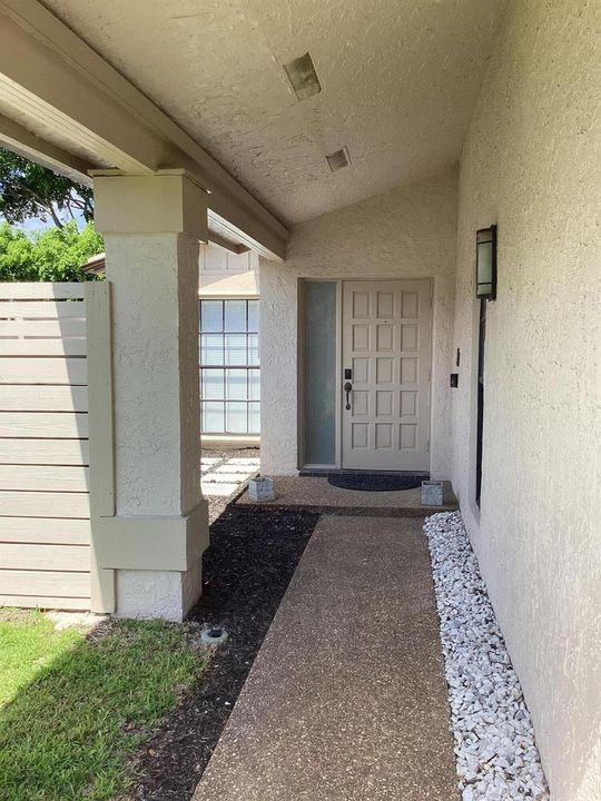 FRONT ENTRY