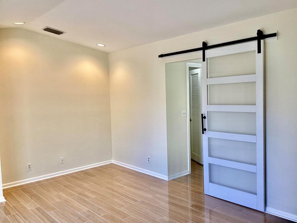 MASTER BEDROOM