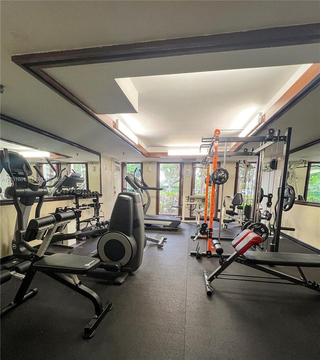 For Sale: $229,000 (2 beds, 2 baths, 1253 Square Feet)