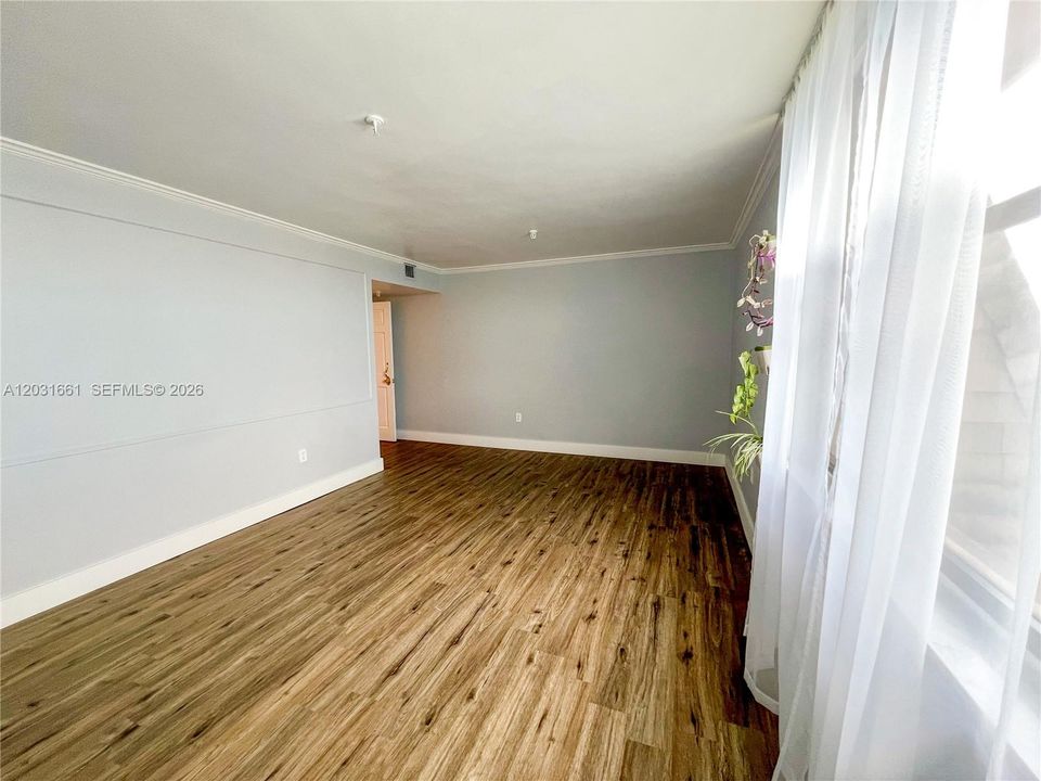 For Sale: $229,000 (2 beds, 2 baths, 1253 Square Feet)