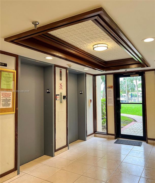 For Sale: $229,000 (2 beds, 2 baths, 1253 Square Feet)