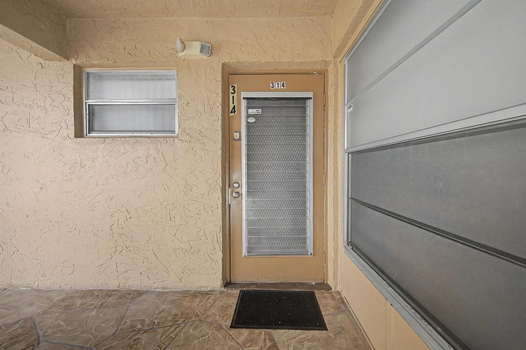 6670 Royal Palm Blvd - Apt 314k - Margat