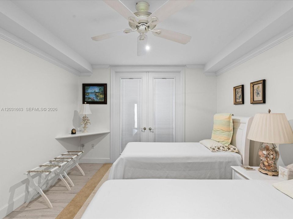 For Sale: $1,500,000 (2 beds, 2 baths, 1168 Square Feet)