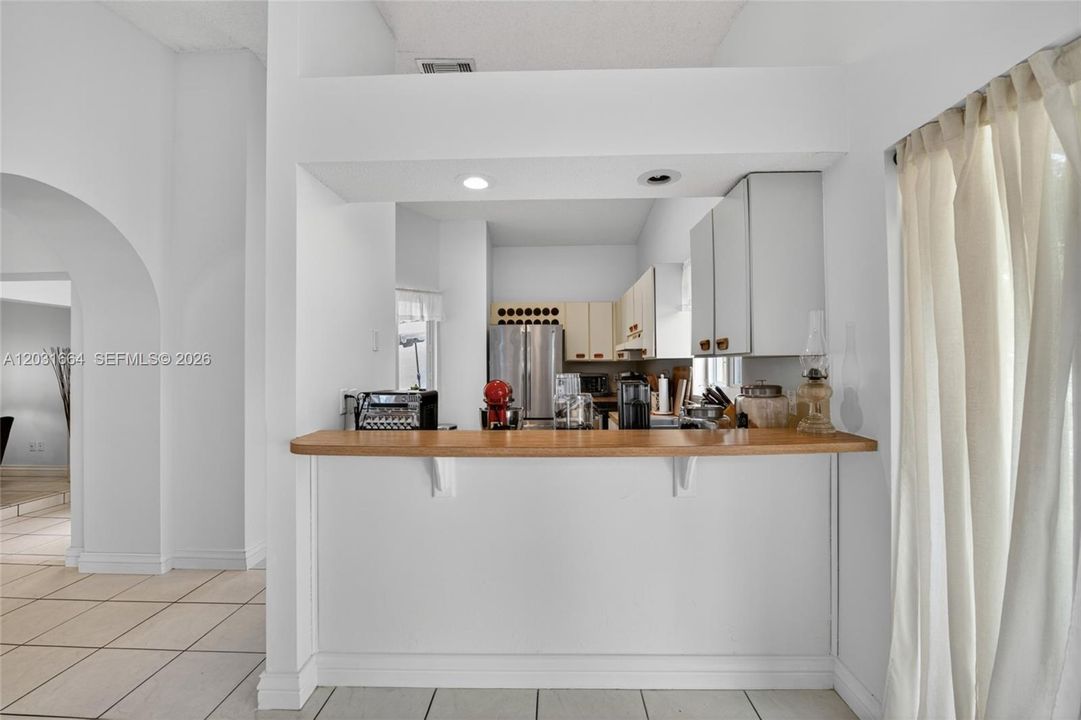 For Sale: $625,000 (3 beds, 2 baths, 1737 Square Feet)