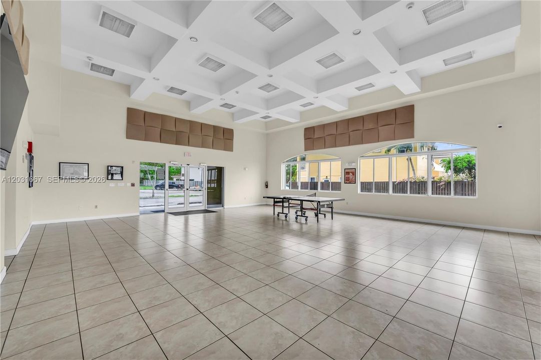 For Sale: $565,000 (3 beds, 2 baths, 1547 Square Feet)