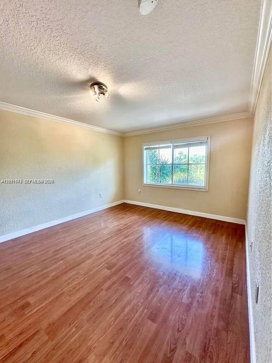 For Rent: $2,000 (1 beds, 1 baths, 625 Square Feet)