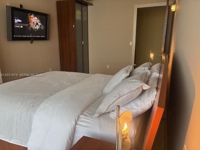 For Rent: $10,000 (3 beds, 3 baths, 2400 Square Feet)