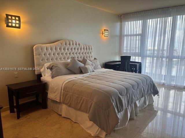 For Rent: $10,000 (3 beds, 3 baths, 2400 Square Feet)