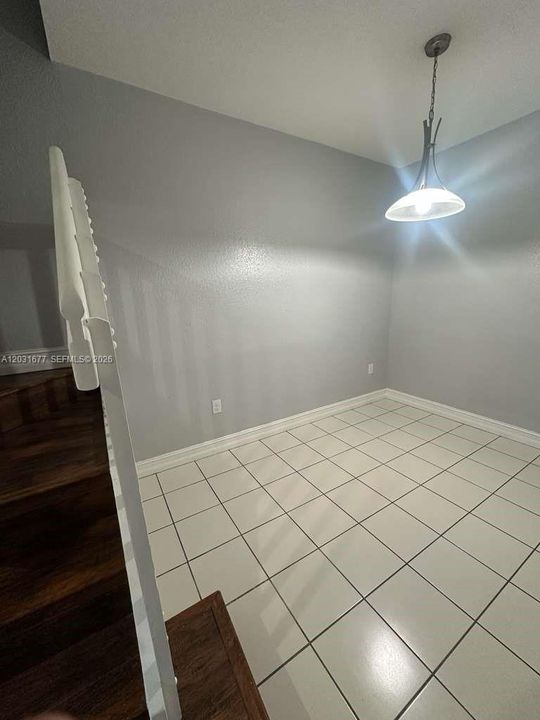 En Renta: $3,100 (4 camas, 3 baños, 1423 Pies cuadrados)