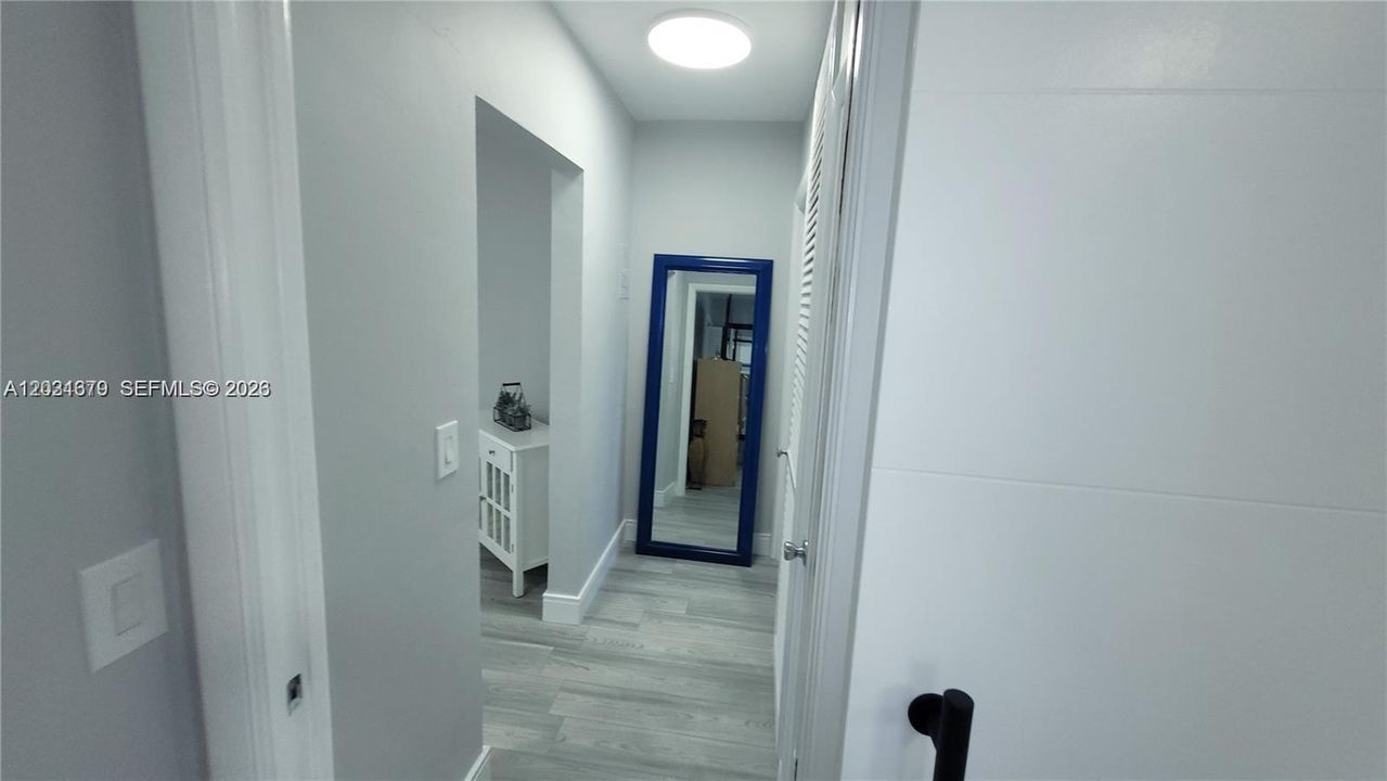 For Sale: $189,000 (1 beds, 1 baths, 575 Square Feet)