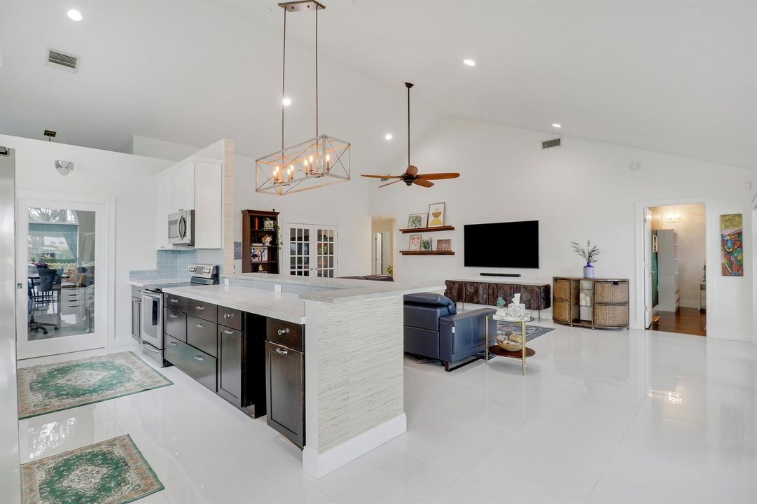 Kitchen/Living