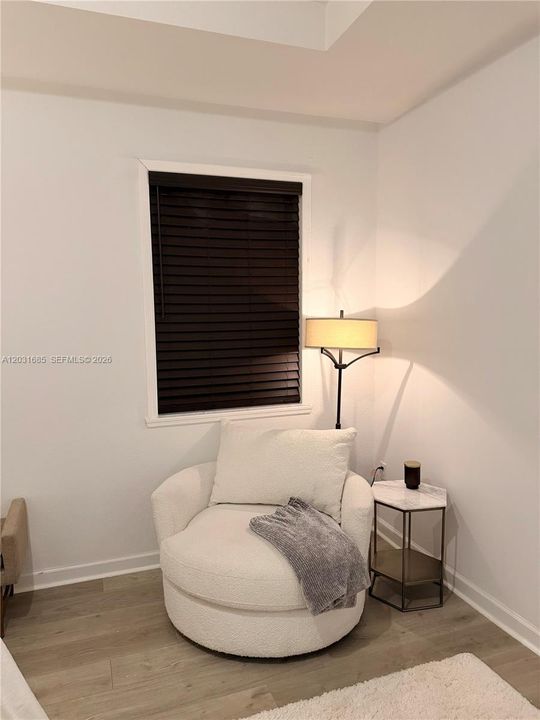 For Rent: $3,500 (3 beds, 2 baths, 1646 Square Feet)